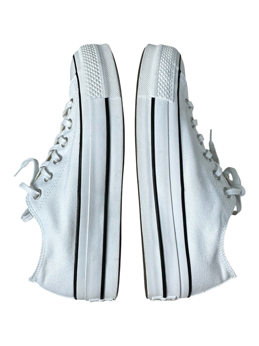 CONVERSE Chuck Taylor All Star Lift Platform Low Top Black/White Women's 8.5 - Picture 9 of 13